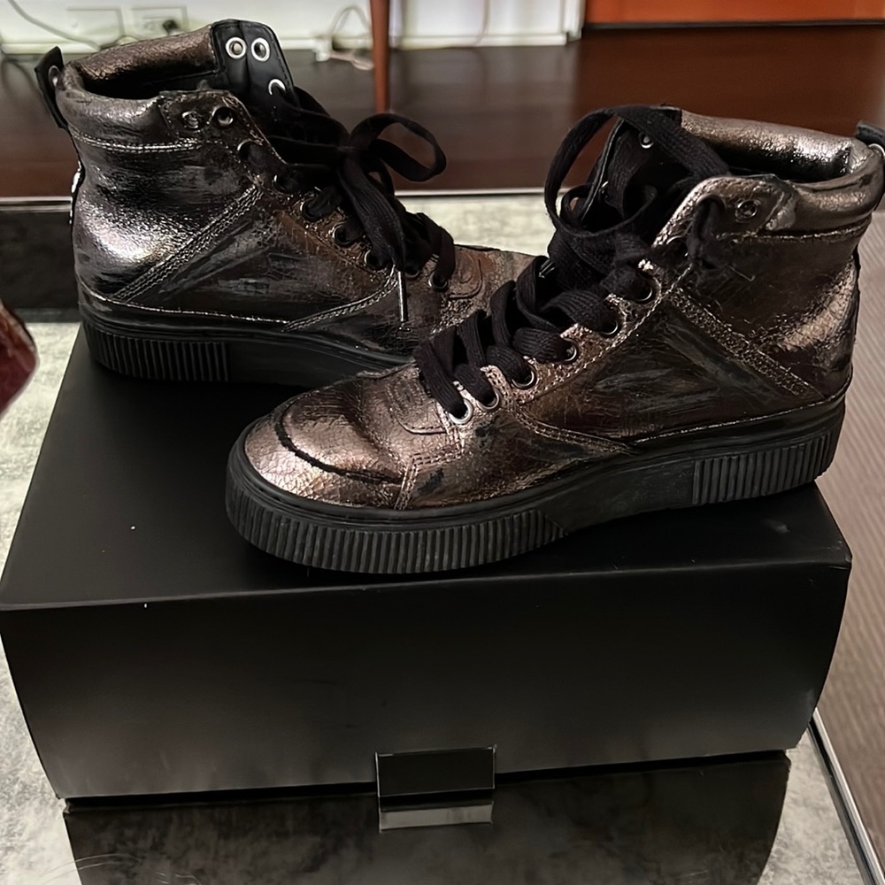 NWT Diesel gunmetal S-Danny MC II W women’s high tops!
